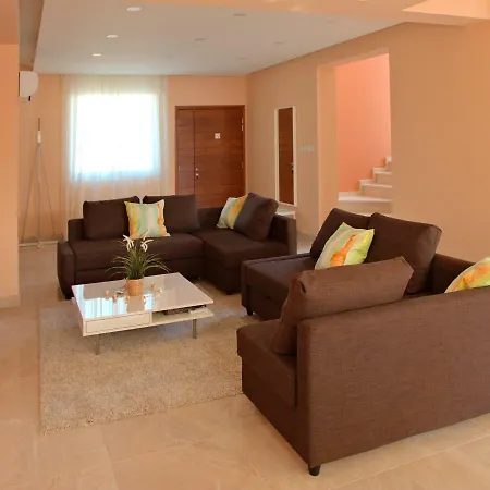 Orange Near Beach With Swimming Pool *